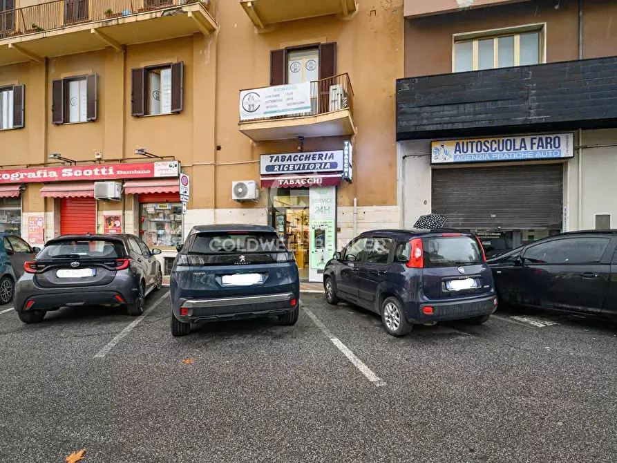 Immagine 11 di Attività commerciale in vendita  in Via Guido Baccelli 4 a Civitavecchia