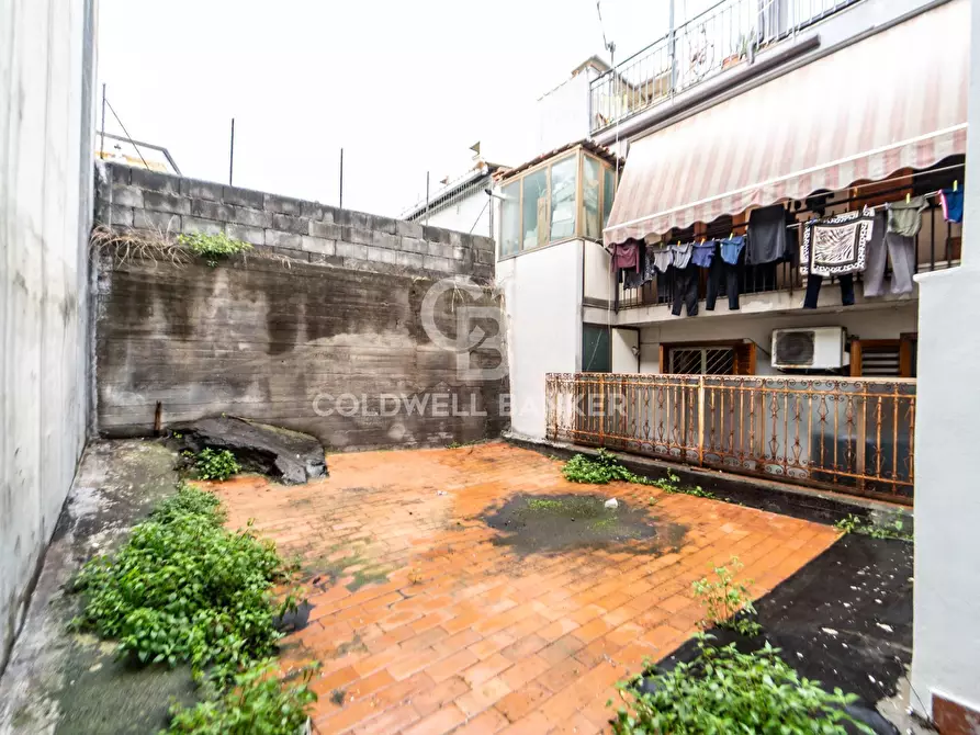 Immagine 19 di Appartamento in vendita  in Via Muscarà 9-11 a Aci Castello