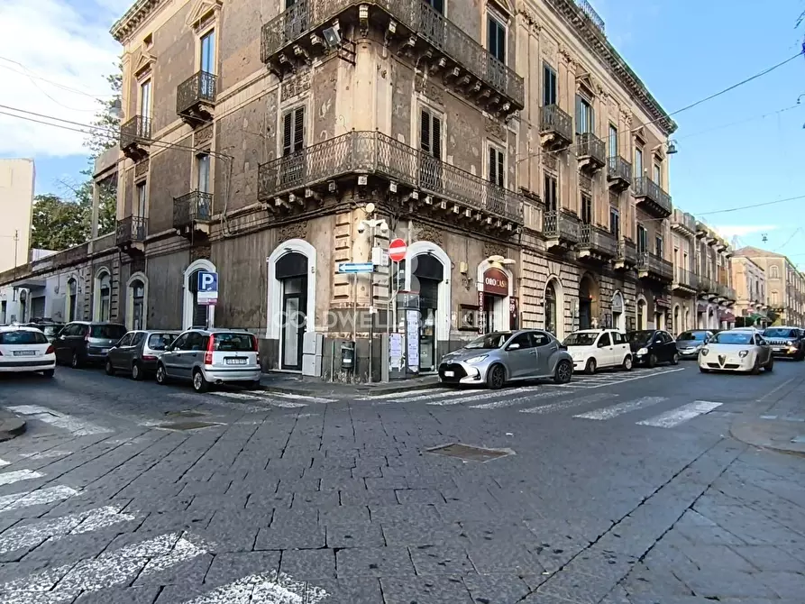 Immagine 1 di Locale commerciale in affitto  in Corso Savoia 85 a Acireale