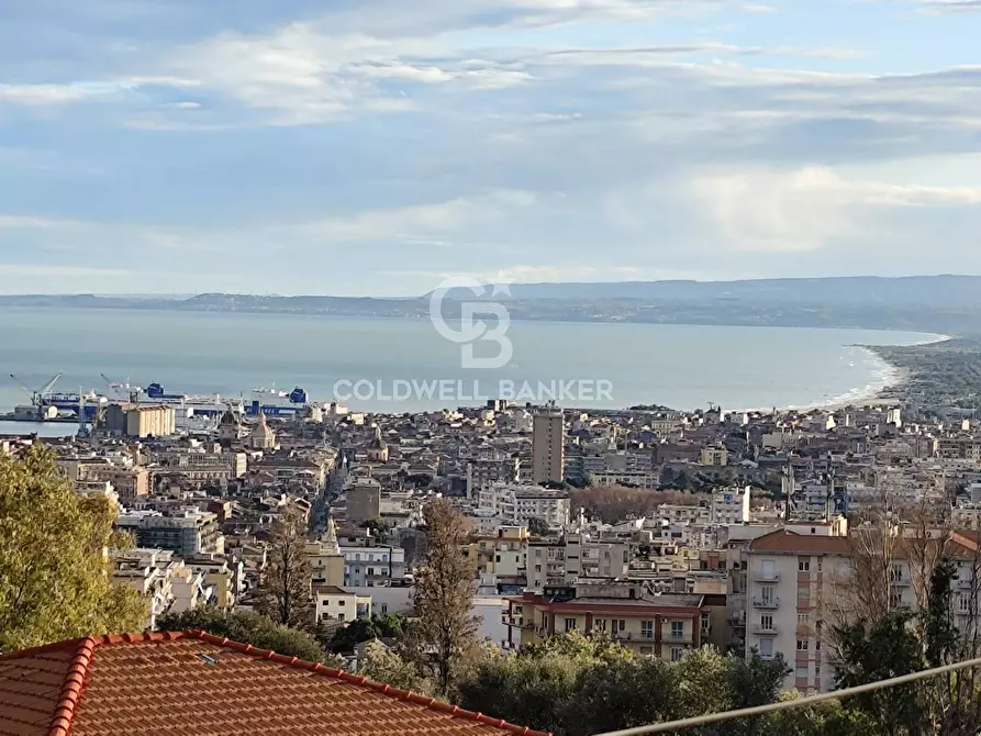 Immagine 1 di Appartamento in vendita  in Via del Bosco 54 a Catania