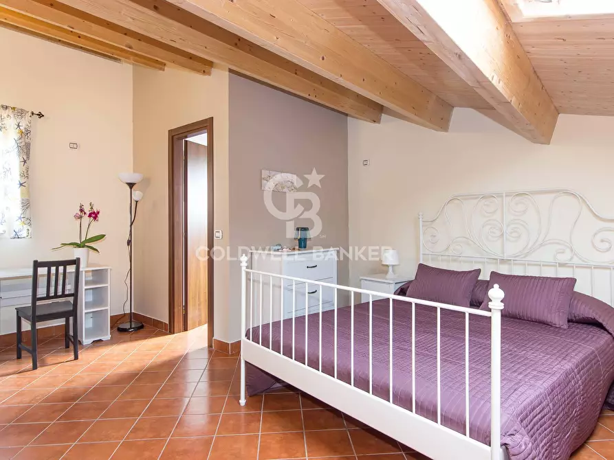 Immagine 13 di Casa indipendente in vendita  in via conte ruggero 125 a Gravina Di Catania