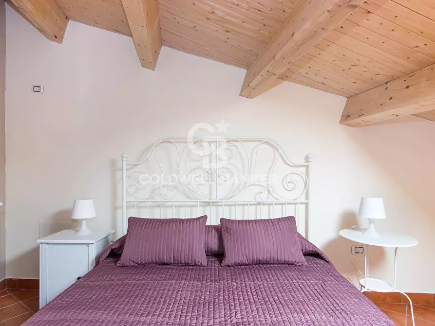 Immagine 15 di Casa indipendente in vendita  in via conte ruggero 125 a Gravina Di Catania