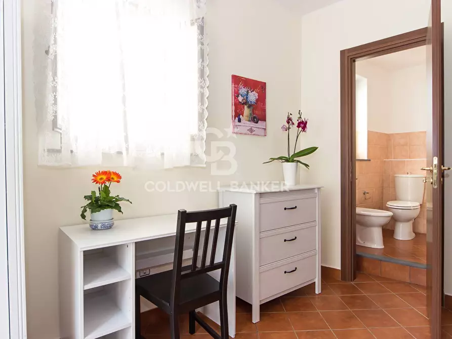 Immagine 27 di Casa indipendente in vendita  in via conte ruggero 125 a Gravina Di Catania