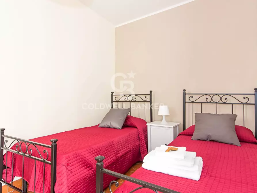 Immagine 33 di Casa indipendente in vendita  in via conte ruggero 125 a Gravina Di Catania