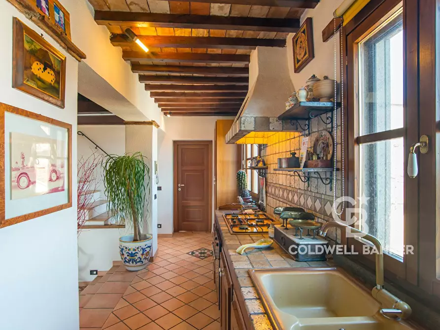 Immagine 8 di Appartamento in vendita  in Piazza dell'Oca 8 a Sutri