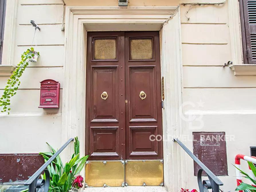 Immagine 2 di Appartamento in vendita  in Via di Sant'Onofrio 29 a Roma