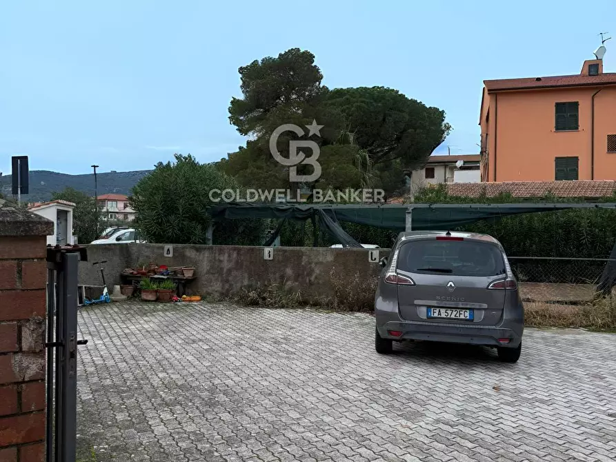 Immagine 15 di Appartamento in vendita  in Via del Vapelo a Campo Nell'elba