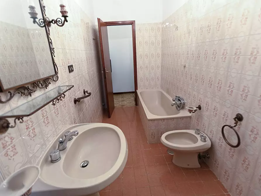 Immagine 15 di Camera in affitto  in Via Ciro Menotti a Viterbo