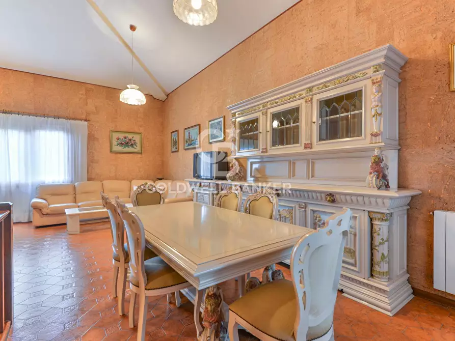 Immagine 8 di Villa in vendita  in Via Giacomo Puccini a Campo Nell'elba