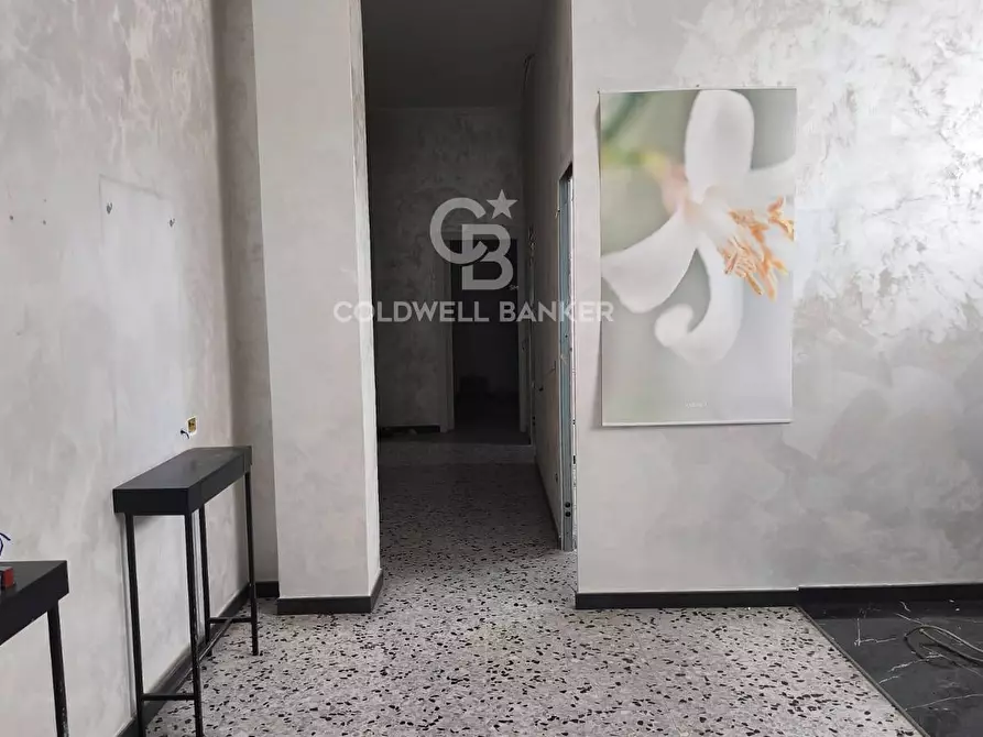 Immagine 9 di Locale commerciale in affitto  a Acireale