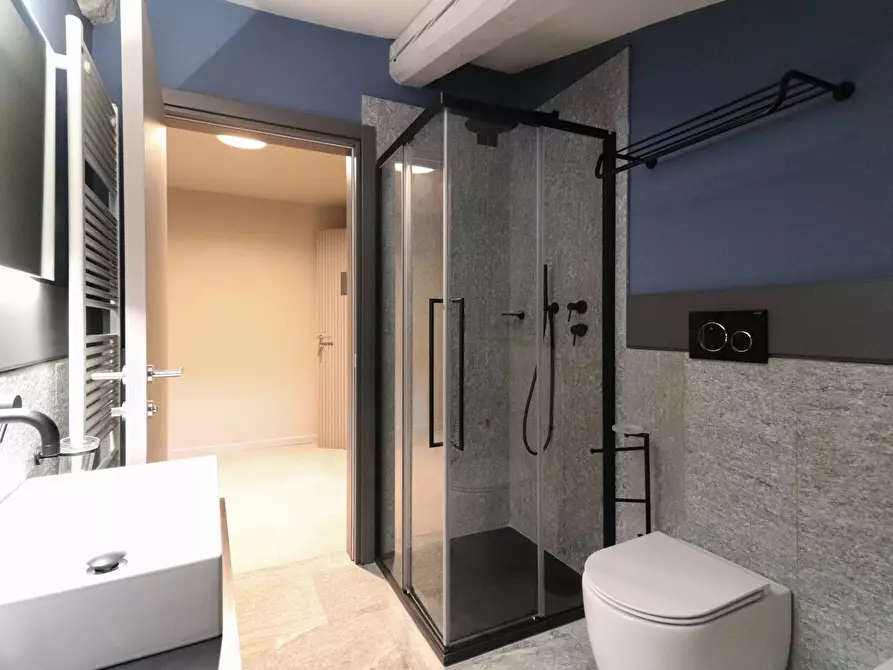 Immagine 25 di Albergo/B&B/Residence in vendita  in Via San Marsano a Costigliole D'asti