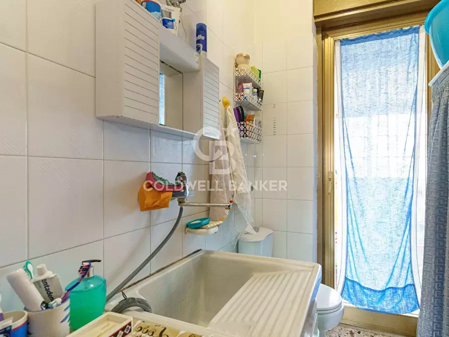 Immagine 16 di Appartamento in vendita  in via etnea 169 a Gravina Di Catania