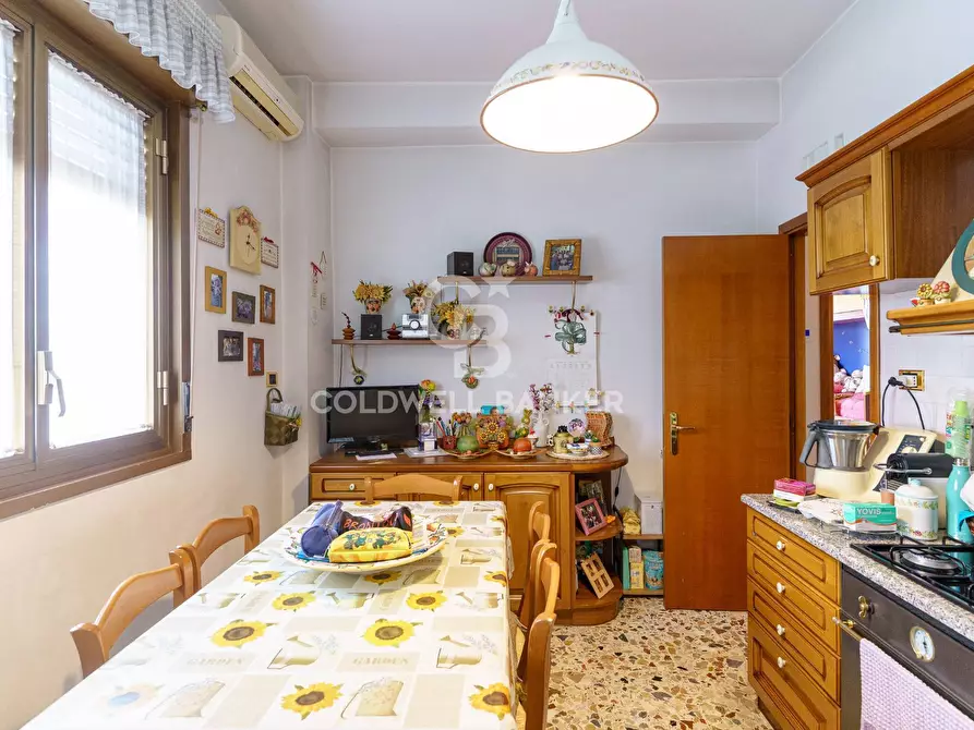 Immagine 22 di Appartamento in vendita  in via etnea 169 a Gravina Di Catania