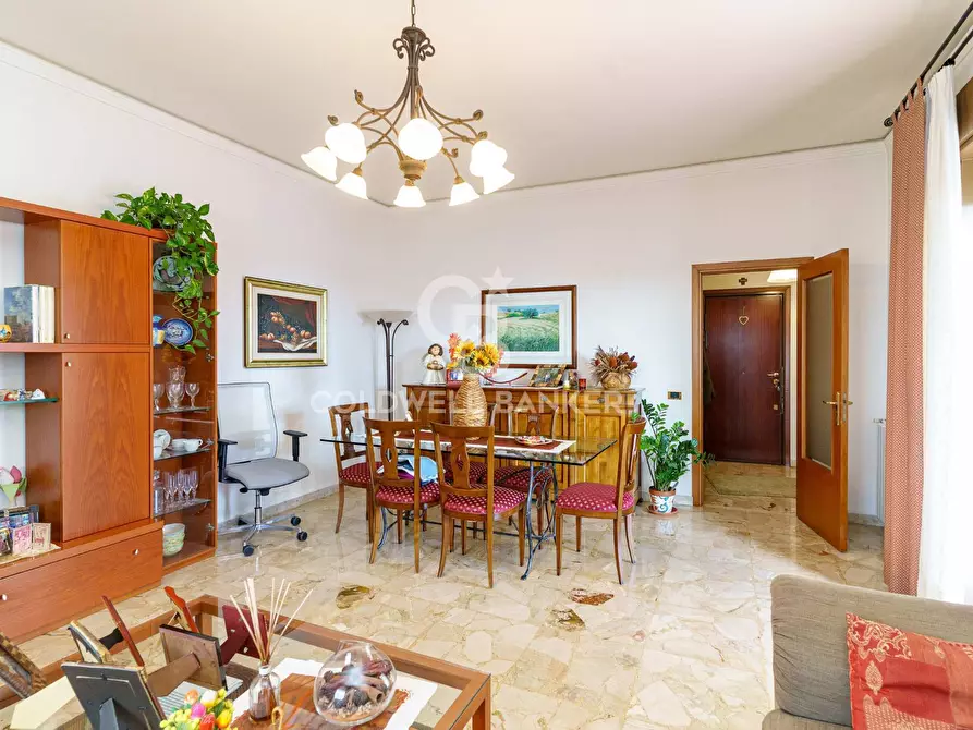 Immagine 30 di Appartamento in vendita  in via etnea 169 a Gravina Di Catania