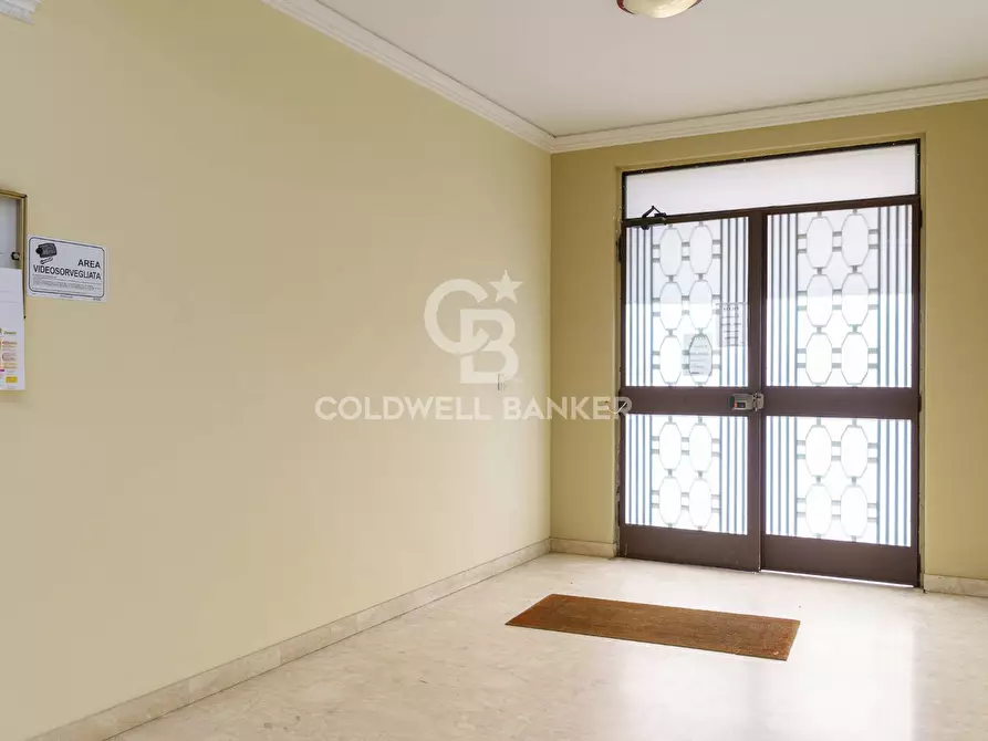 Immagine 39 di Appartamento in vendita  in via etnea 169 a Gravina Di Catania