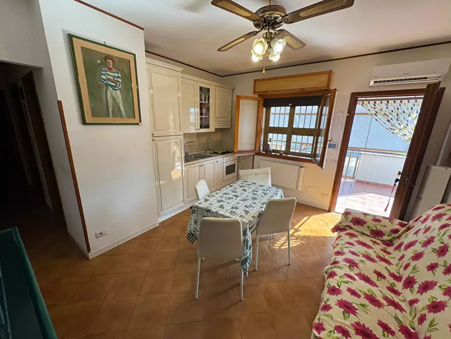 Immagine 5 di Appartamento in vendita  in via lago di como 14 a Pomezia