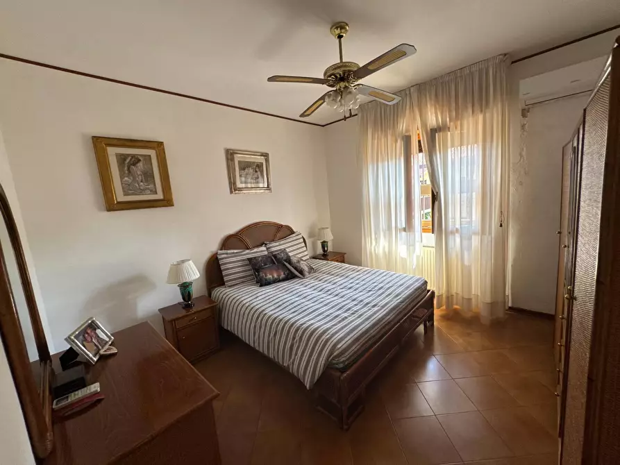 Immagine 10 di Appartamento in vendita  in via lago di como 14 a Pomezia