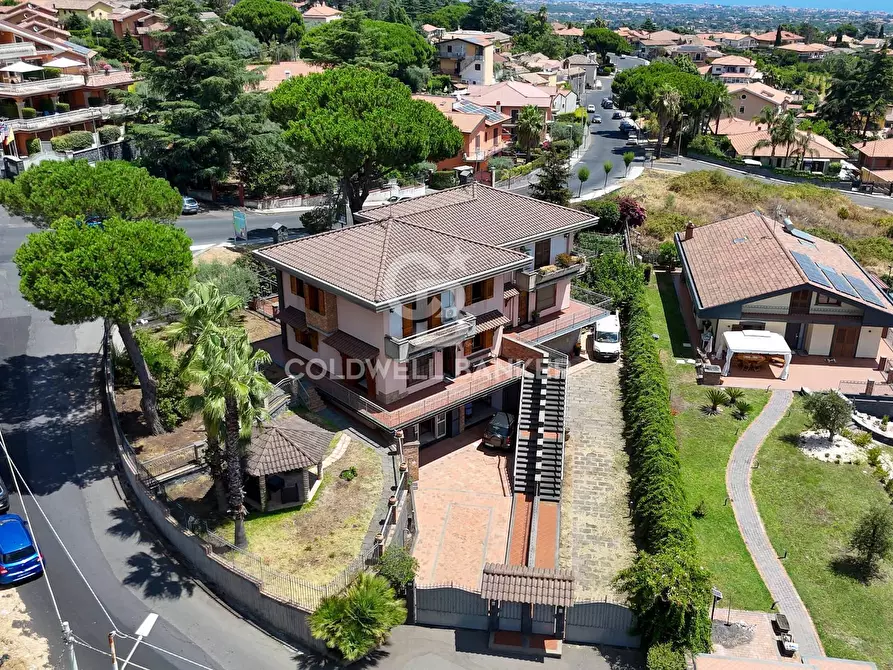 Immagine 5 di Villa in vendita  in via della costituzione 3 a Trecastagni