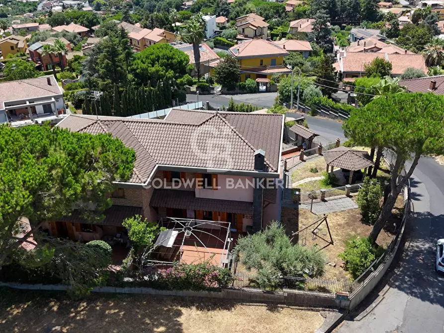 Immagine 7 di Villa in vendita  in via della costituzione 3 a Trecastagni