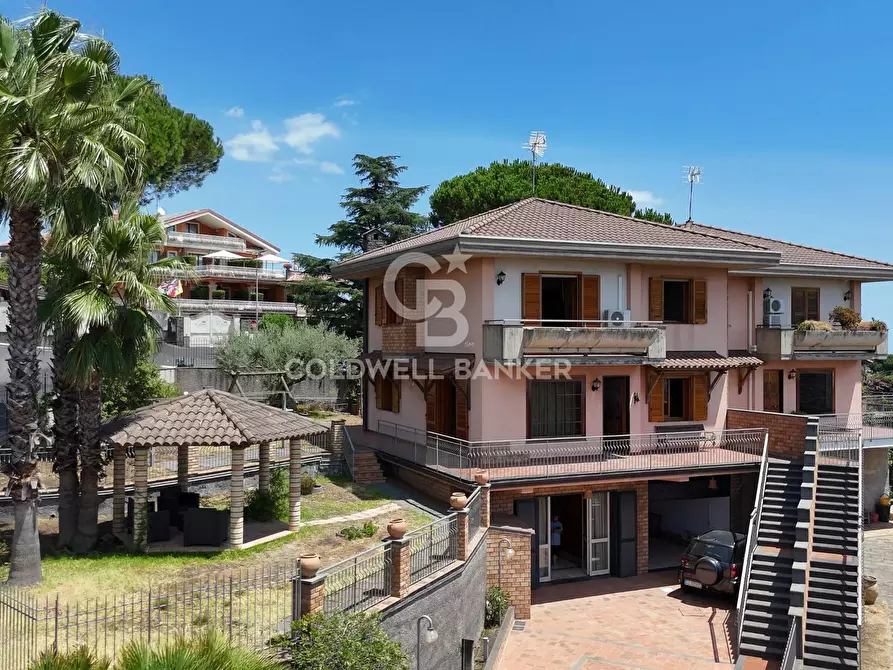 Immagine 8 di Villa in vendita  in via della costituzione 3 a Trecastagni