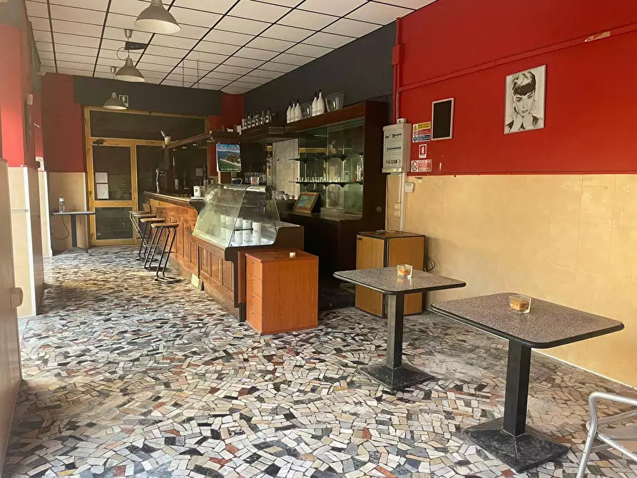 Immagine 7 di Locale commerciale in vendita  in Via Filippo Turati 8 a Piombino