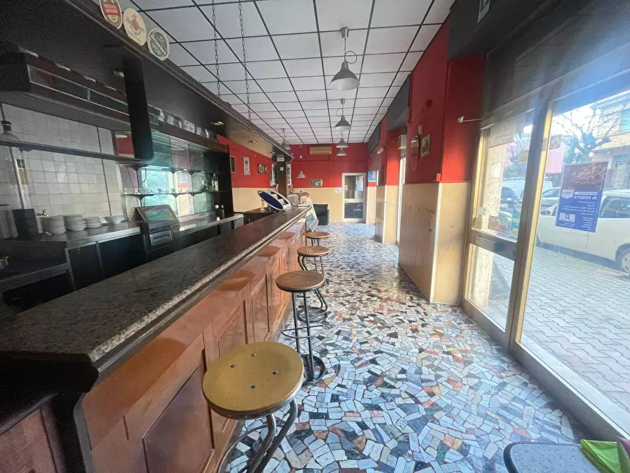 Immagine 11 di Locale commerciale in vendita  in Via Filippo Turati 8 a Piombino