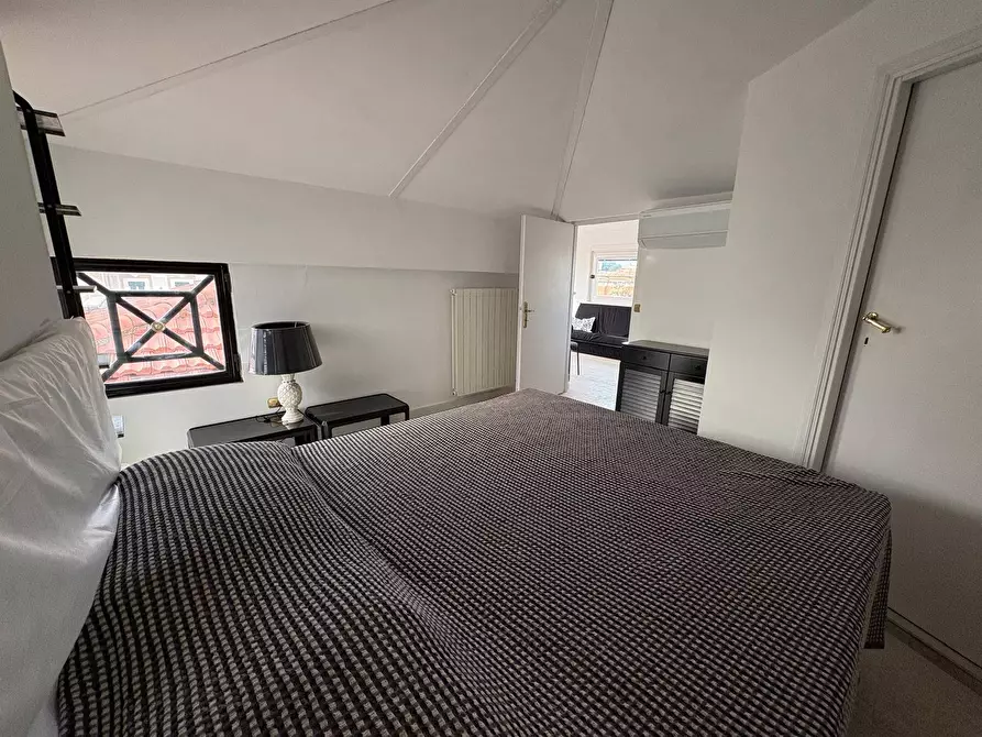 Immagine 8 di Appartamento in affitto  in Viale Regina Margherita a Roma