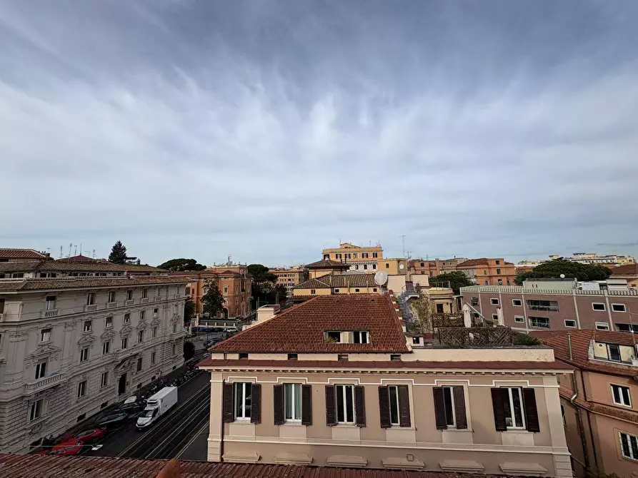Immagine 12 di Appartamento in affitto  in Viale Regina Margherita a Roma