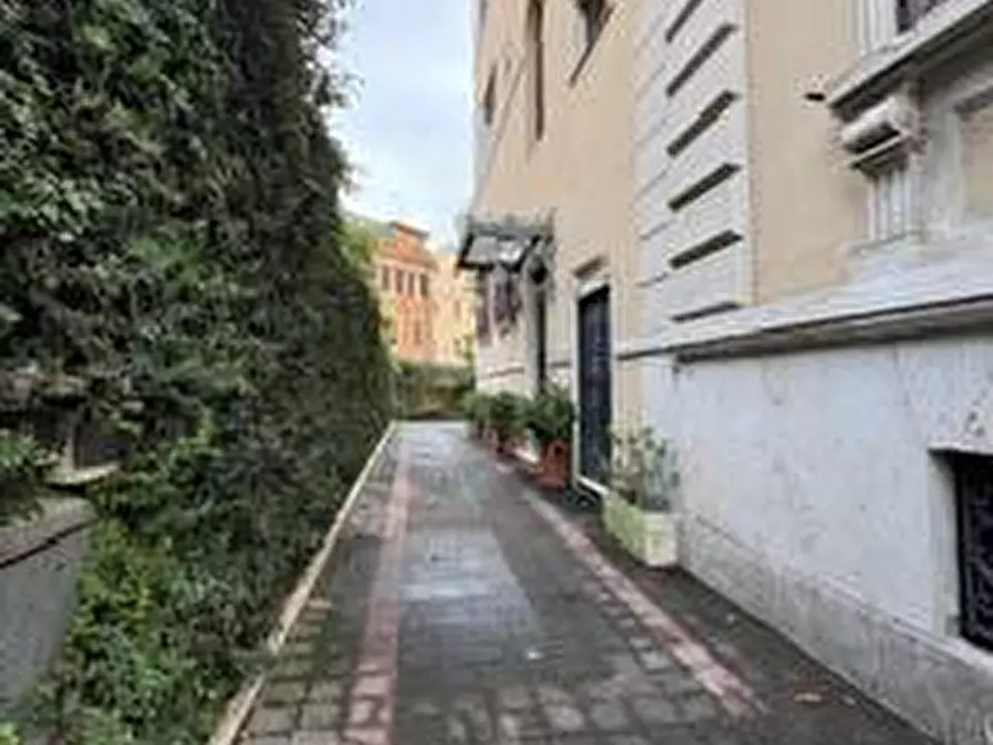 Immagine 20 di Appartamento in affitto  in Viale Regina Margherita a Roma