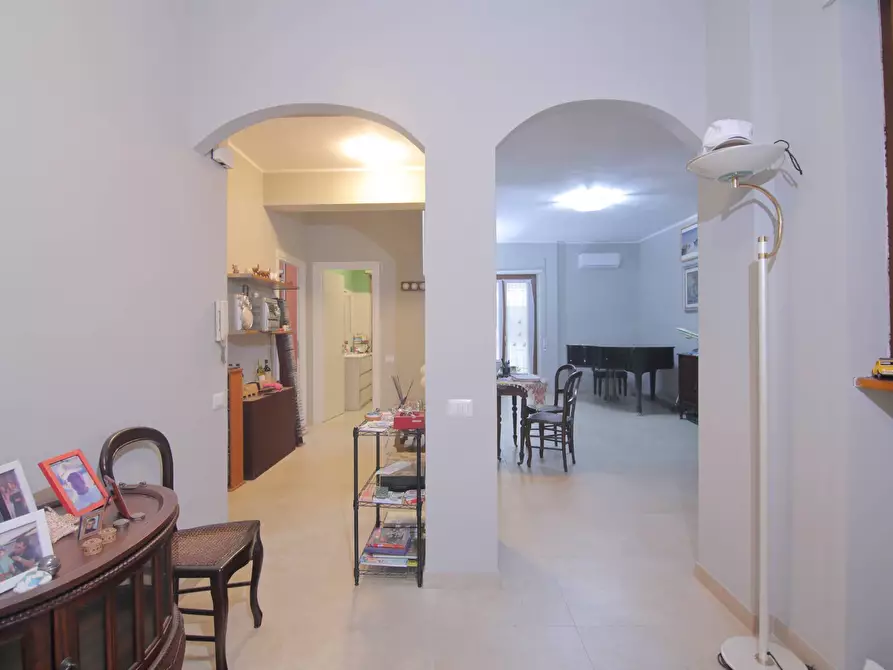 Immagine 10 di Appartamento in vendita  in Via Corrado Del Greco 40 a Roma