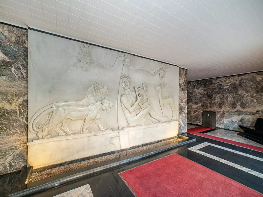 Immagine 4 di Appartamento in vendita  in Via Dei Monti Parioli 48 a Roma