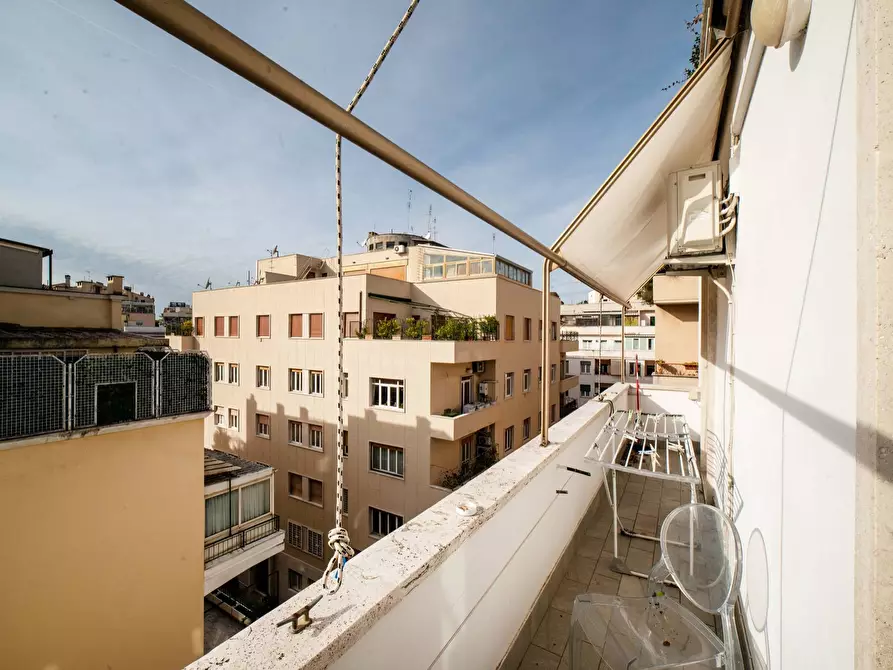 Immagine 20 di Appartamento in vendita  in Via Dei Monti Parioli 48 a Roma