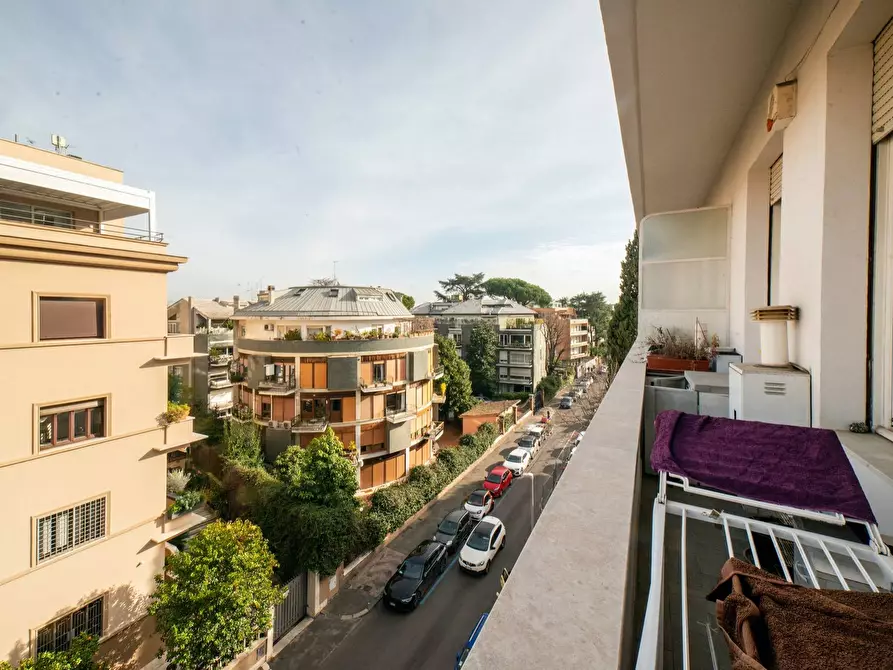 Immagine 24 di Appartamento in vendita  in Via Dei Monti Parioli 48 a Roma