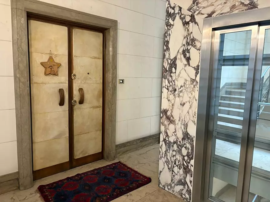 Immagine 18 di Appartamento in vendita  in Via Dei Monti Parioli 48 a Roma