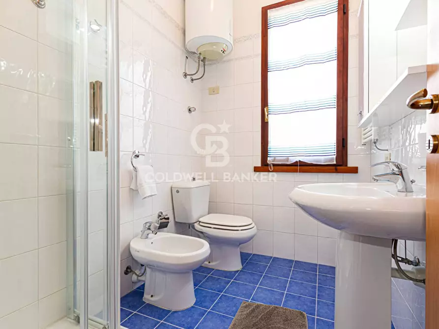 Immagine 19 di Appartamento in vendita  in Viale degli Etruschi a Campo Nell'elba