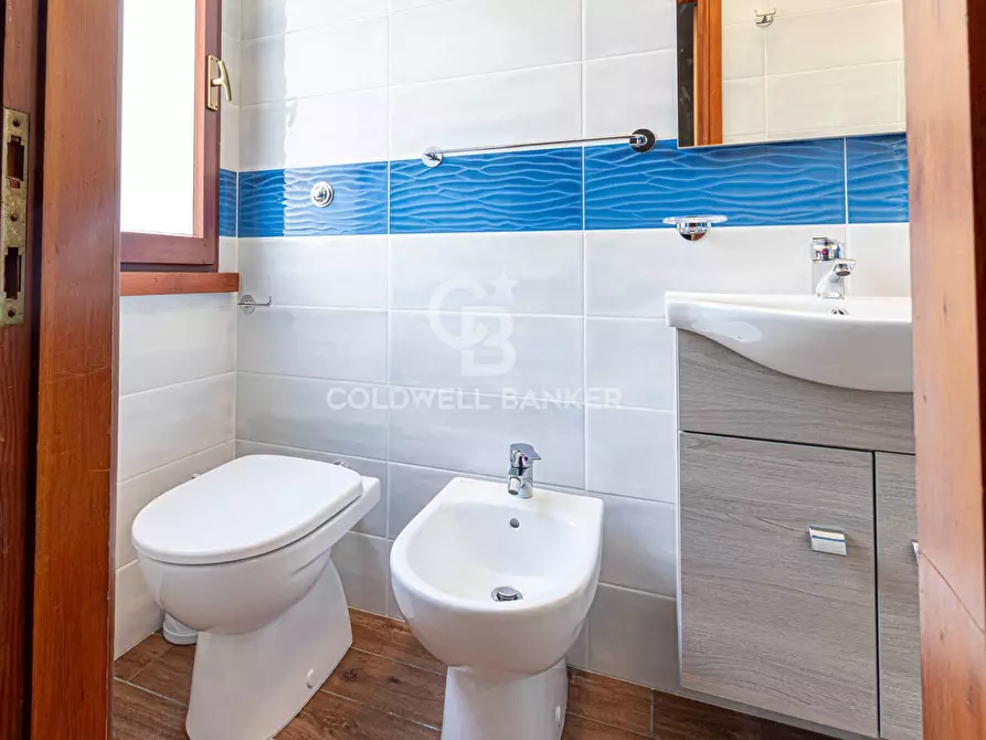 Immagine 17 di Appartamento in vendita  in Viale degli Etruschi a Campo Nell'elba