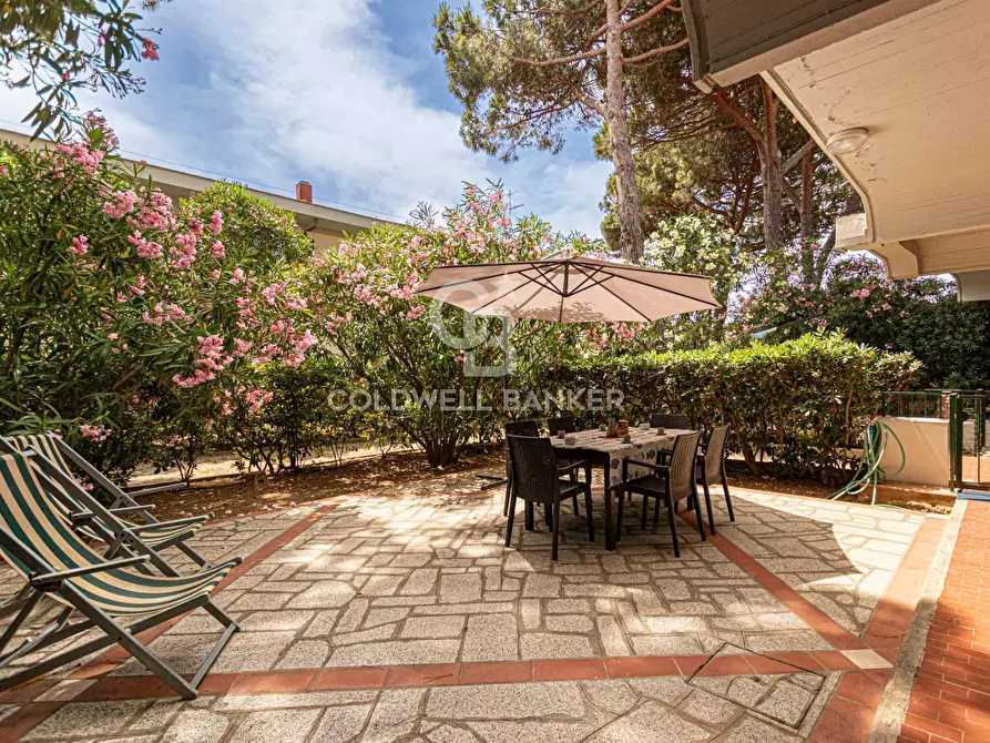 Immagine 1 di Appartamento in vendita  in Viale degli Etruschi a Campo Nell'elba