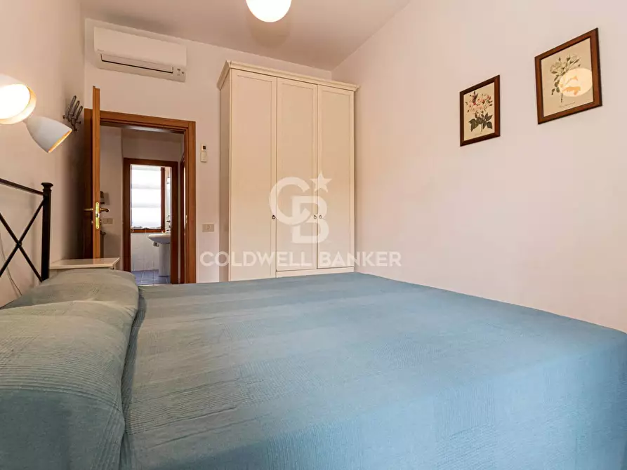 Immagine 15 di Appartamento in vendita  in Viale degli Etruschi a Campo Nell'elba