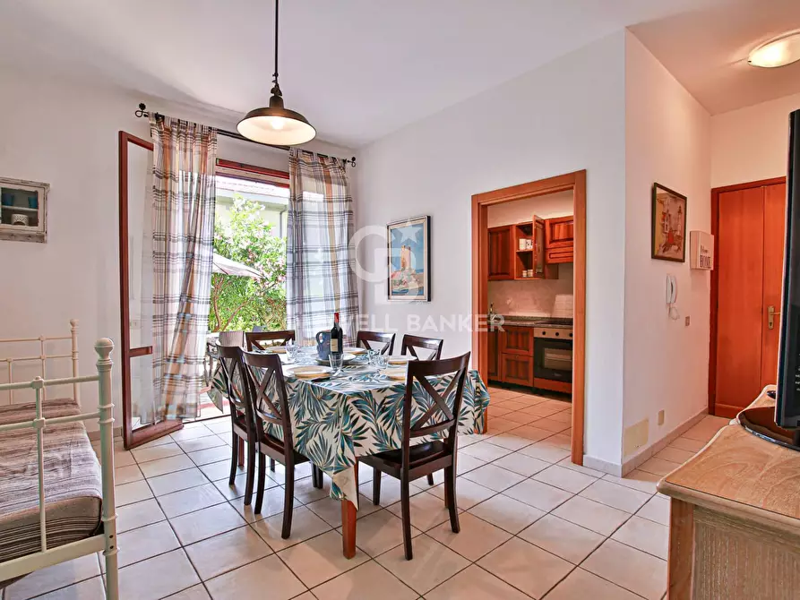 Immagine 5 di Appartamento in vendita  in Viale degli Etruschi a Campo Nell'elba