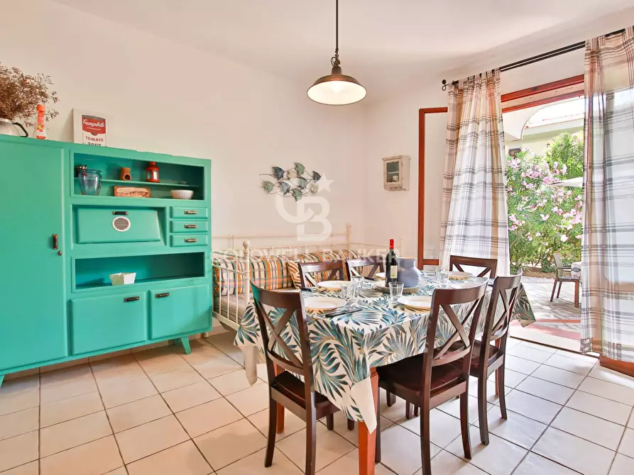 Immagine 2 di Appartamento in vendita  in Viale degli Etruschi a Campo Nell'elba