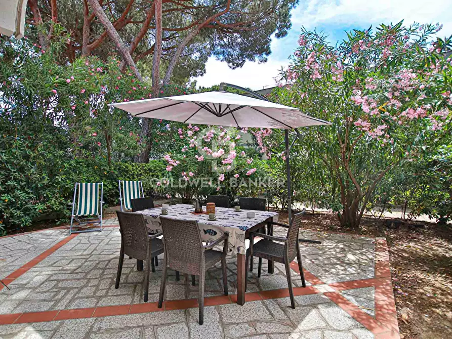 Immagine 4 di Appartamento in vendita  in Viale degli Etruschi a Campo Nell'elba