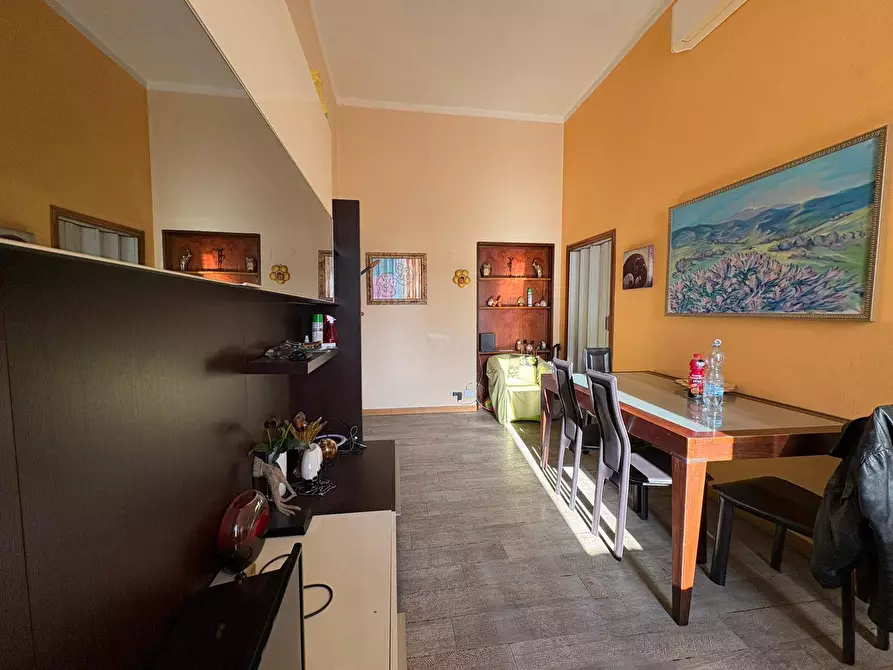 Immagine 2 di Appartamento in vendita  in via appia nuova 400 a Roma