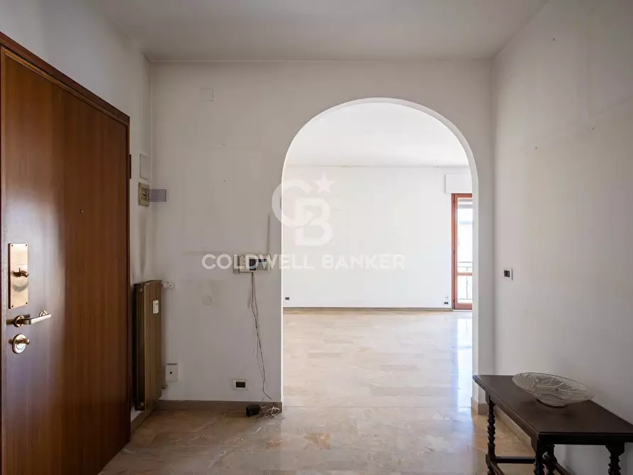 Immagine 2 di Appartamento in vendita  in Via Amerigo Vespucci 1 a Venezia