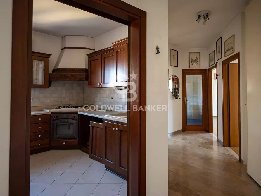 Immagine 3 di Appartamento in vendita  in Via Amerigo Vespucci 1 a Venezia