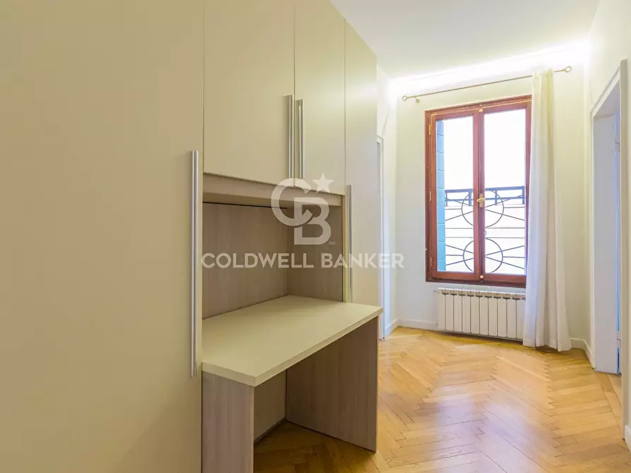 Immagine 15 di Appartamento in vendita  in Calle San Polo - Cinque 631a a Venezia