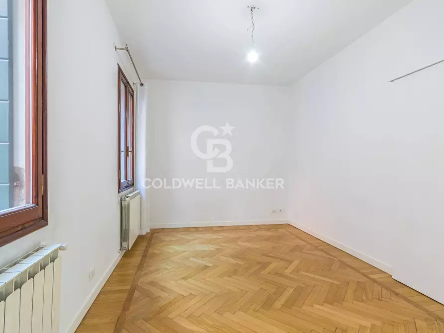 Immagine 16 di Appartamento in vendita  in Calle San Polo - Cinque 631a a Venezia