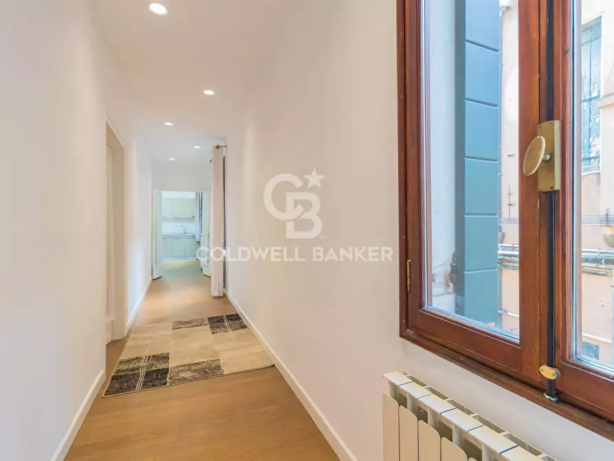 Immagine 24 di Appartamento in vendita  in Calle San Polo - Cinque 631a a Venezia