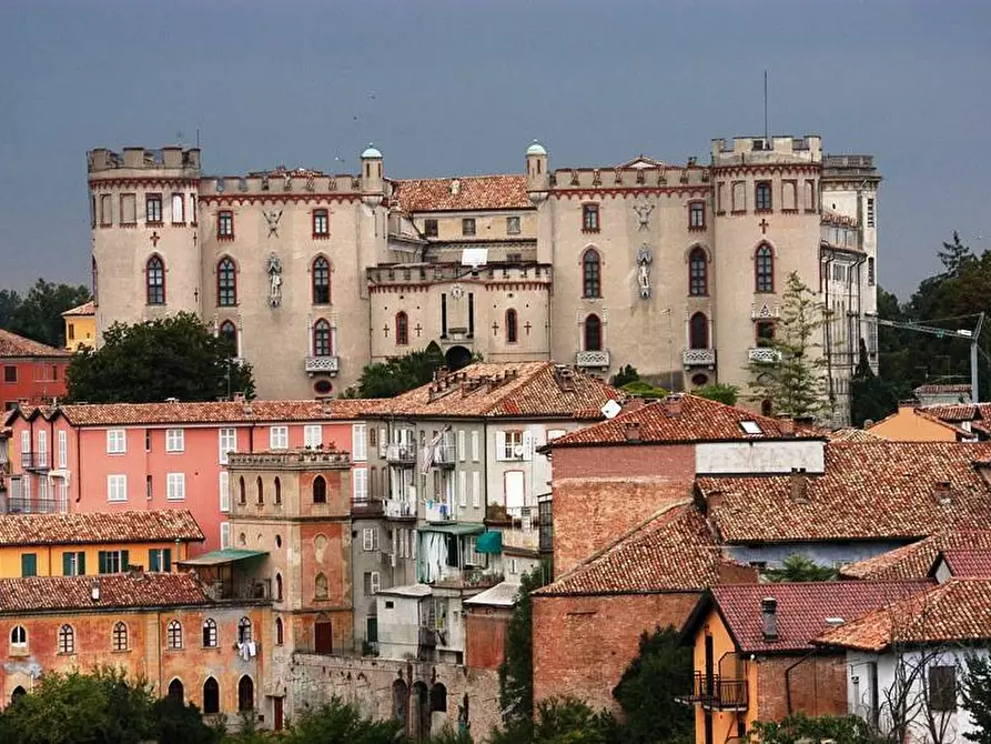 Immagine 6 di Albergo/B&B/Residence in vendita  in Via San Marsano a Costigliole D'asti