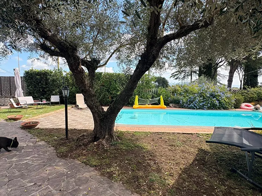 Immagine 3 di Villa in vendita  in via Feruccio Fratini 1 a Sacrofano