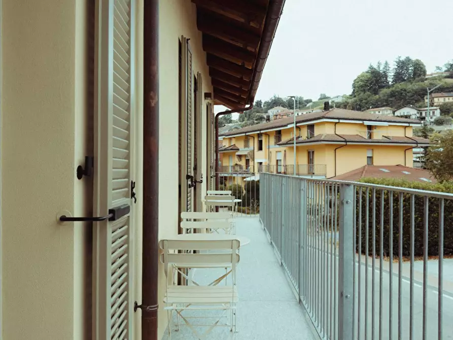 Immagine 15 di Palazzo in vendita  in Via Montà a Monforte D'alba